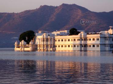 Udaipur Tour and Travel Info
