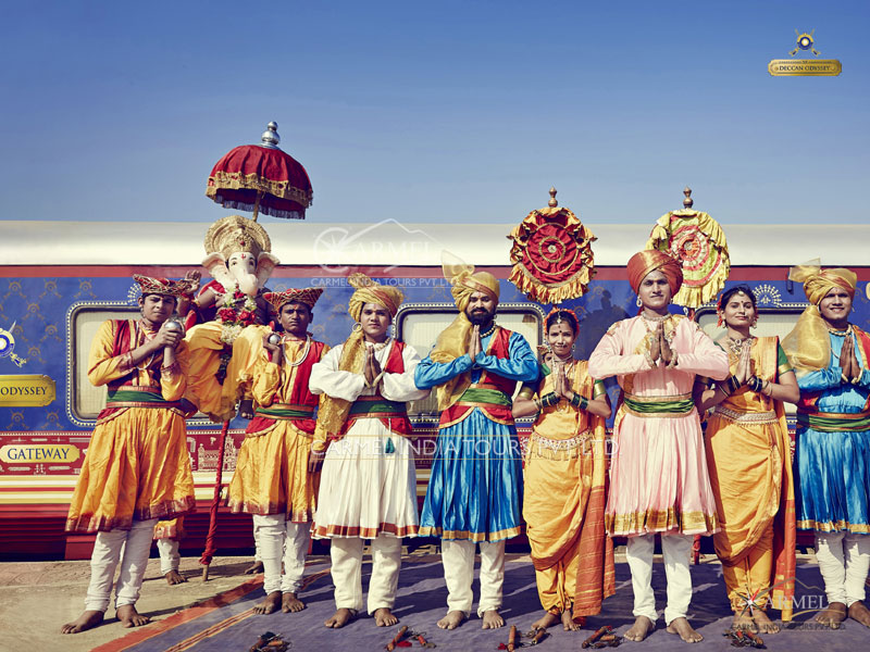 Deccan Odyssey, Maharashtra Splendor traditional welcome