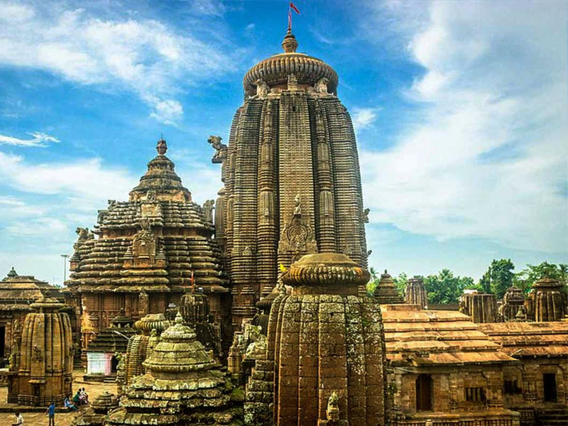Lingaraja Temple, Bhubneshwar tour package