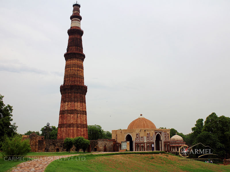 Qutub Minar Delhi Tour